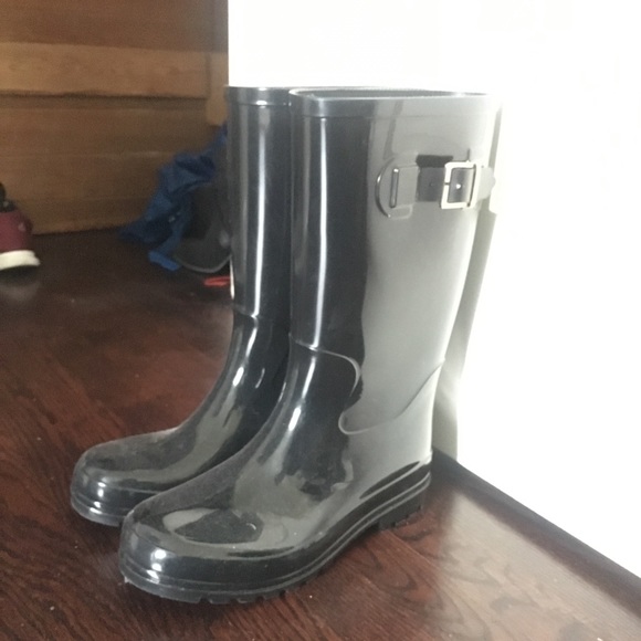 payless rubber boots